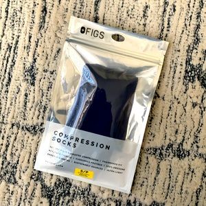 FIGS Compression Socks - navy, women’s small - NWT, unopened bag